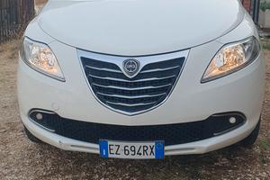 Lancia Ypsilon 0.9 TwinAir 85 CV 5 porte Metano Ec
