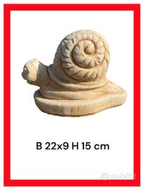 Statua lumaca in cemento e pietra