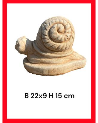 Statua lumaca in cemento e pietra