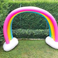 Arcobaleno gonfiabile con giochi d'acqua