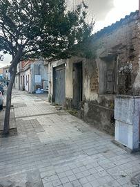 Casa indipendente con giardino