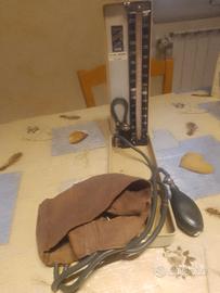 Sfigmomanometro a mercurio anni 60