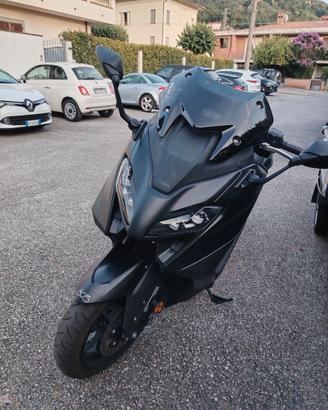 Tmax 560 4500km