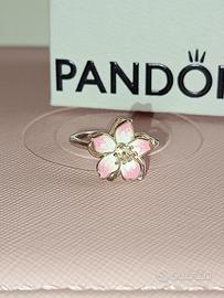 Anello Pandora fior di ciliegio 