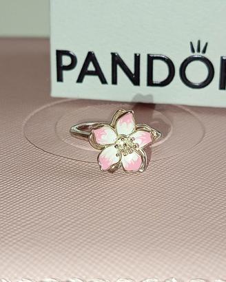 Anello Pandora fior di ciliegio 