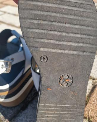 Sandali zeppa bianchi in pelle – n. 38