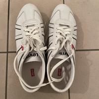 Scarpe Levis