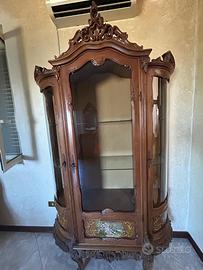 Vetrina stile barocco