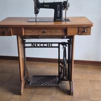 Macchina da cucito vintage
