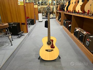 Guild Basso Acustico B240 usato