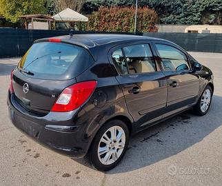 Opel Corsa Corsa 5p 1.4 Cosmo 2007