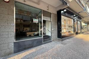 NEGOZIO A SAN GIORGIO A CREMANO