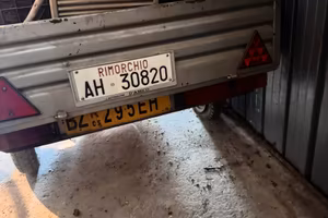 Rimorchio / carrello auto