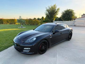 Porsche Panamera 4 3.6 V6