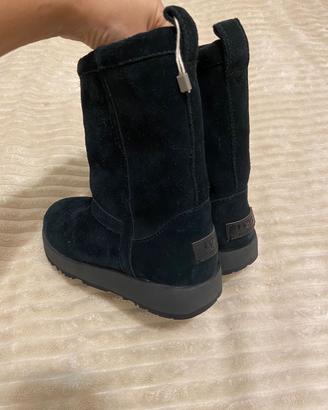 UGG Classic Short Waterproof Arctic Grip tg36 (35)