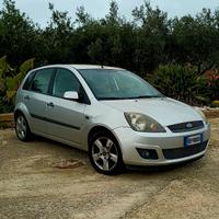 Ford Fiesta 1.4 TDCi - Ideale Neopatentati - Consu