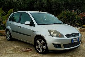 Ford Fiesta 1.4 TDCi - Ideale Neopatentati - Consu