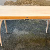 Tavolo pieghevole salva spazio con ripiano in legn