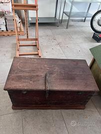 Cassa panca antica
