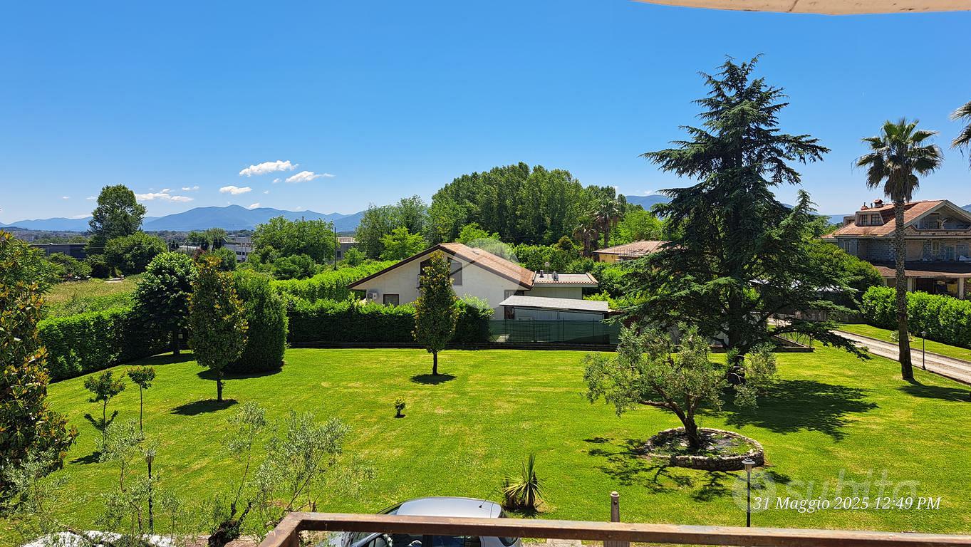 VILLA SINGOLA A FROSINONE - Vista 2