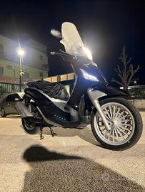 Piaggio Beverly 300 i.e.