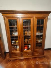 vetrina in legno massello