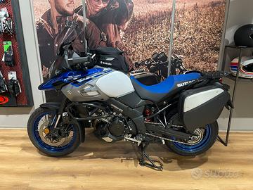 Suzuki V Strom DL 1000 - Super Accessoriata