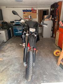 moto SWM 125 r del 2021