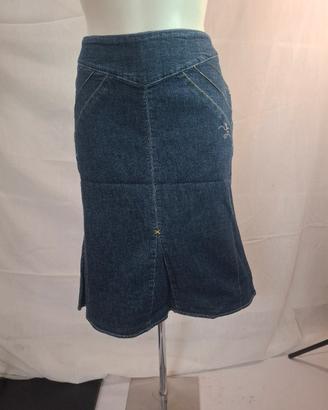 Gonna jeans leggermente svasata 
