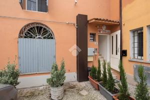 CASA DI CORTE A ARGELATO