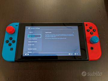 Console Nintendo Switch V2 + Case