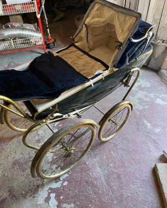 Carrozzina vintage