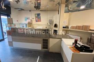 VENDITA Pizzeria da asporto con sala ristoro