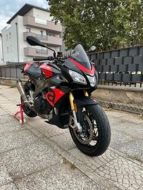 Aprilia Tuono v4