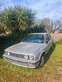 BMW E30 del 1984 318 con motore 1.8