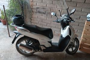 sh 125