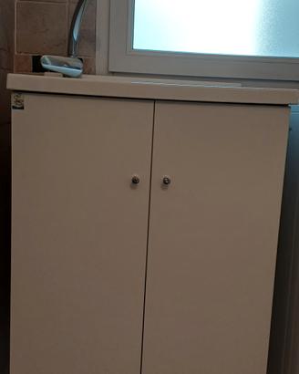 Lavatoio con Miscelatore 