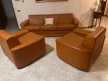 Divano letto in pelle con poltrone