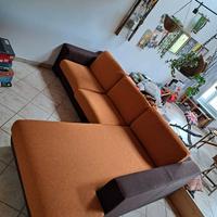 Divano Angolare con penisola usato