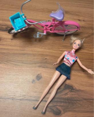 Barbie e la sua bici