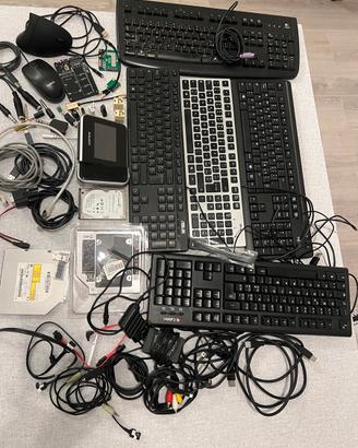 Tastiere mouse hdd adattatori e cavi per PC