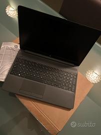 Computer PC portatile Hp come nuovo