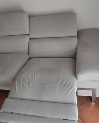 Divano con Chaise Longue – Tessuto Lavabile – Pogg