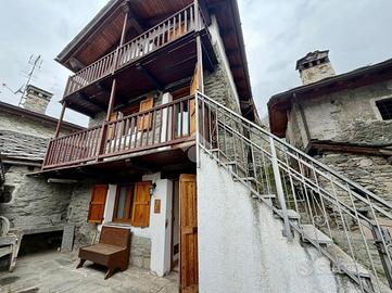 CASA INDIPENDENTE A NUS