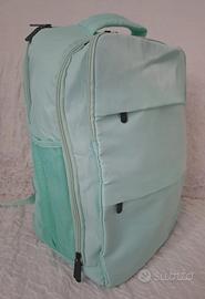 zaino da viaggio verde