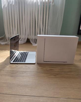 MacBook Air M4 – 16GB RAM