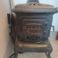 stufa a legna in ghisa primi del 900