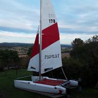 Catamarano a vela Topcat 4.5