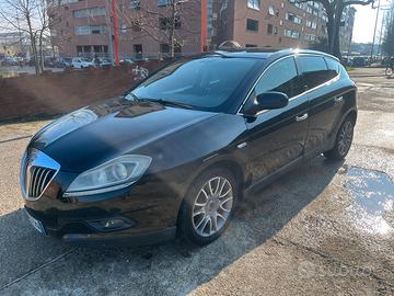 Lancia delta 1.4 Tjet