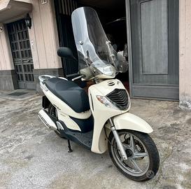 Honda sh 150i (no abs) KM 9.800 UNI.CO